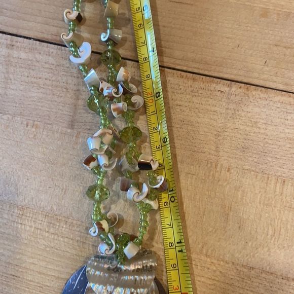 Coconut shell beaded shell necklace - Picture 6 of 6